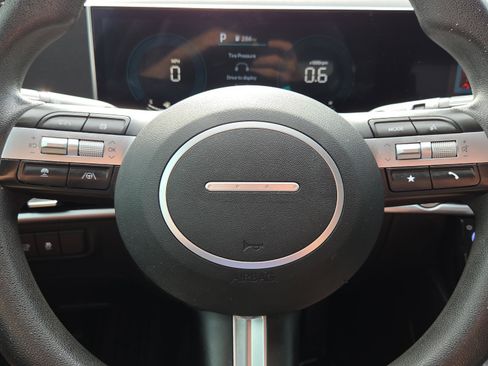 Used 2025 Hyundai Tucson SEL FWD image 29