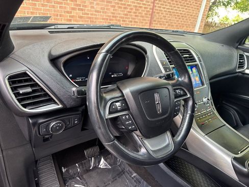 Used 2020 Lincoln Nautilus Premier w/ Equipment Group 101A AWD/4WD image 16