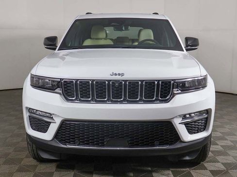 Used 2022 Jeep Grand Cherokee Limited 4xe w/ Luxury Tech Group II AWD/4WD image 15