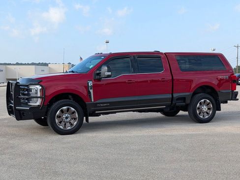 Certified 2024 Ford F350 King Ranch w/ FX4 Off-Road Package AWD/4WD image 5