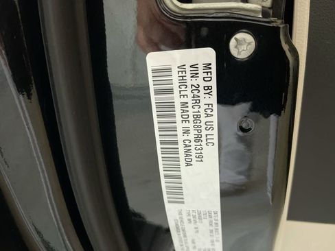 Used 2023 Chrysler Pacifica Touring-L FWD image 26
