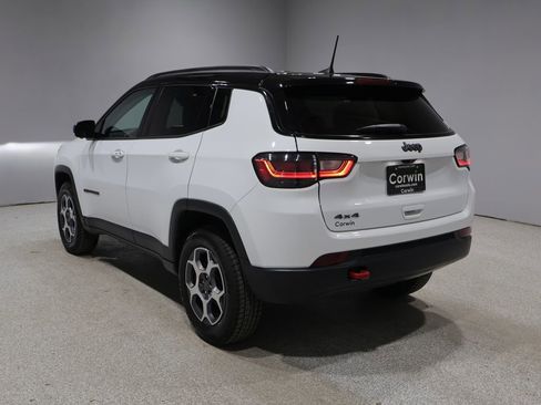 Used 2022 Jeep Compass Trailhawk w/ Trailhawk Elite Group AWD/4WD image 6