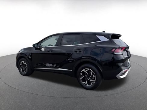 Used 2025 Kia Sportage LX image 10