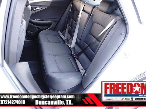 Used 2025 Chevrolet Malibu LT image 14