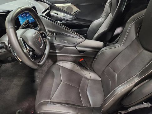 Used 2024 Chevrolet Corvette Stingray Preferred Cpe w/ Z51 Performance Package RWD image 29