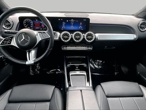 Used 2025 Mercedes-Benz GLB 250 image 15