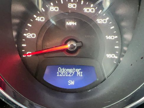 Used 2011 Cadillac CTS Luxury image 11