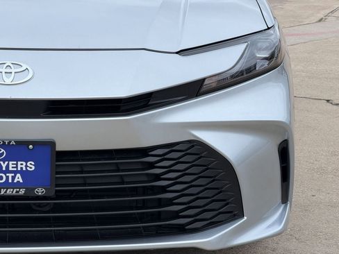 Used 2026 Toyota Camry LE FWD image 4