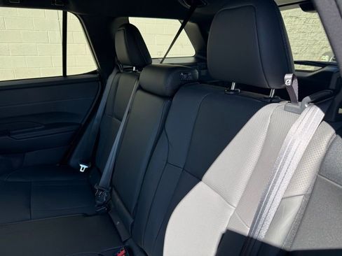 New 2026 Subaru Outback Touring XT image 28