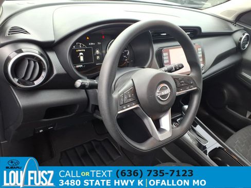 Used 2022 Nissan Kicks SV w/ Exterior Package FWD image 8