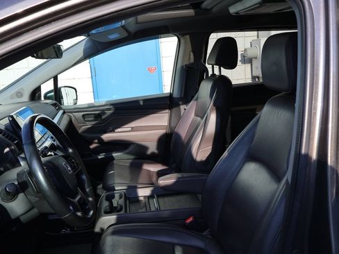 Used 2018 Honda Odyssey EX-L image 11