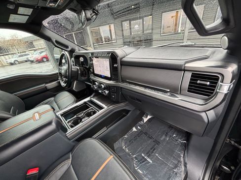 Used 2024 Ford F450 Platinum w/ FX4 Off-Road Package image 27