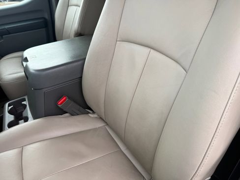 Used 2021 Nissan NV 3500 SL image 24