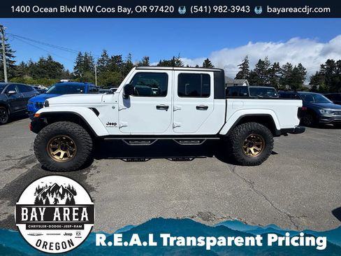 Used 2021 Jeep Gladiator Sport AWD/4WD image 9