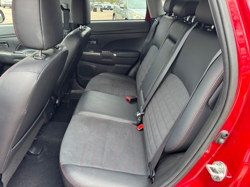 Used 2024 Mitsubishi Outlander Sport SE AWD/4WD image 10