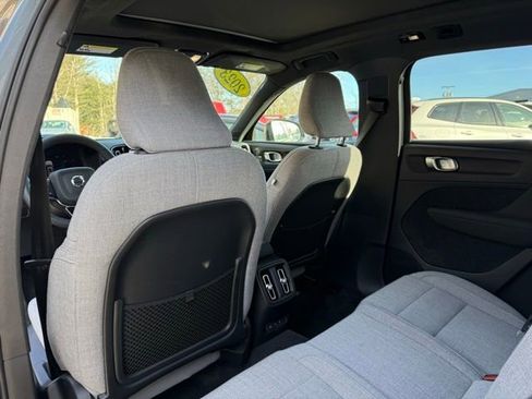 Certified 2023 Volvo XC40 Recharge Ultimate w/ Protection Package Premier image 28