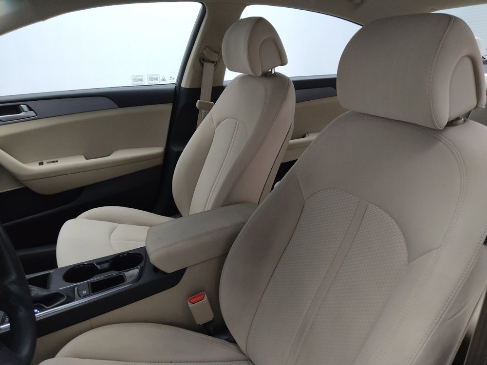 Used 2017 Hyundai Sonata SE FWD image 17