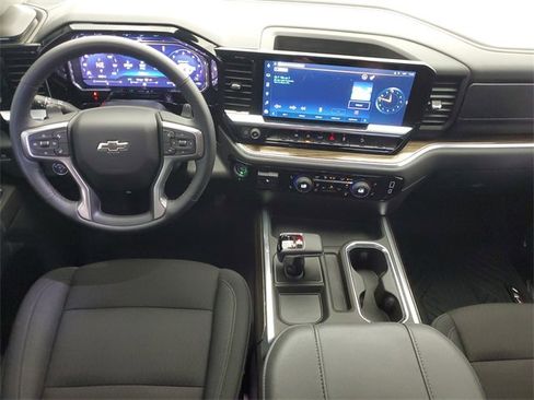 Used 2025 Chevrolet Silverado 1500 LT Trail Boss image 14