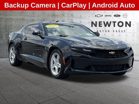 Used 2020 Chevrolet Camaro LT RWD image 1