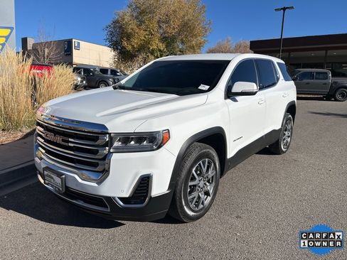 Used 2023 GMC Acadia SLE image 1