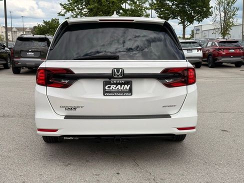 Used 2023 Honda Odyssey Sport image 6