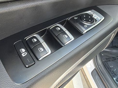 Used 2022 Kia Telluride S AWD/4WD image 26