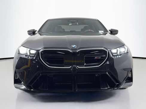 New 2026 BMW M5 w/ Executive Package image 2