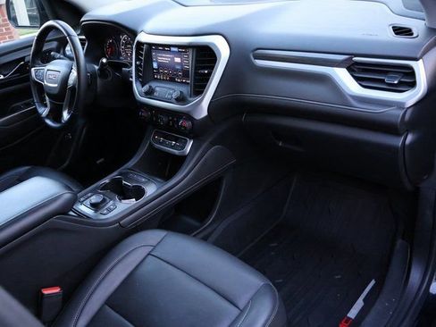 Certified 2022 GMC Acadia SLT w/ Technology Package image 12