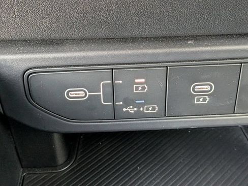 Certified 2025 Kia K4 FWD image 22