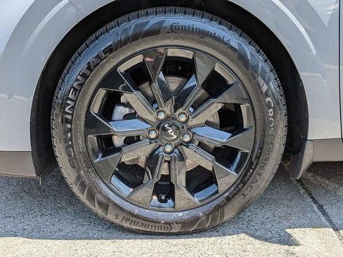 Used 2023 Kia Carnival SX FWD image 31