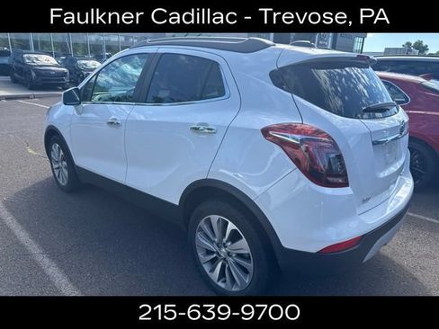 Used 2020 Buick Encore Preferred FWD image 3