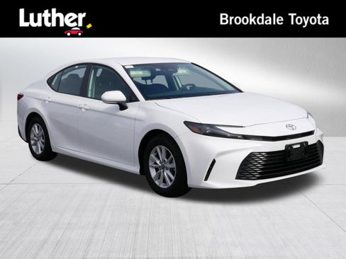 Used 2026 Toyota Camry LE FWD image 1