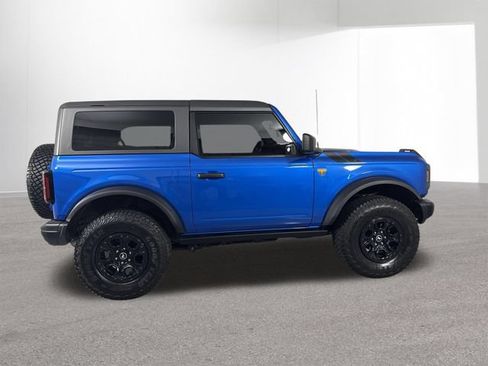 Used 2023 Ford Bronco Badlands w/ Sasquatch Package AWD/4WD image 37