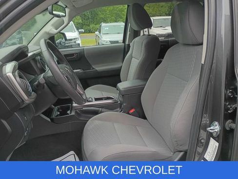Used 2023 Toyota Tacoma SR5 w/ Technology Package AWD/4WD image 18