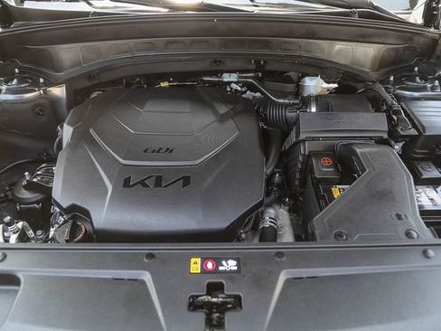 Certified 2024 Kia Telluride S AWD/4WD image 29
