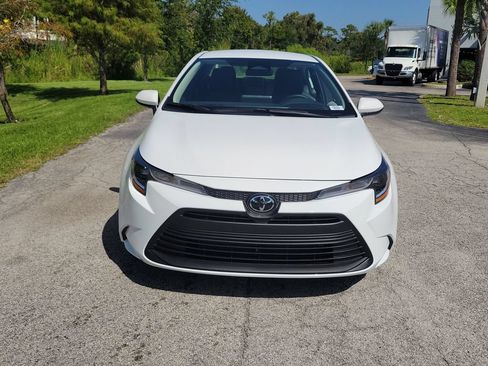 New 2026 Toyota Corolla LE w/ LE Premium Package FWD image 2