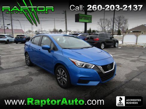 Used 2021 Nissan Versa SV image 1