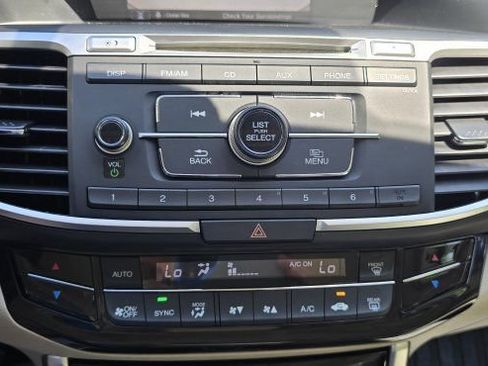 Used 2016 Honda Accord LX image 22