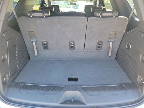Certified 2024 Chevrolet Tahoe LT RWD image 9