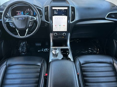 Certified 2022 Ford Edge SEL w/ Convenience Package image 12