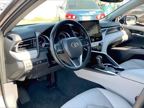 Used 2024 Toyota Camry XLE image 17