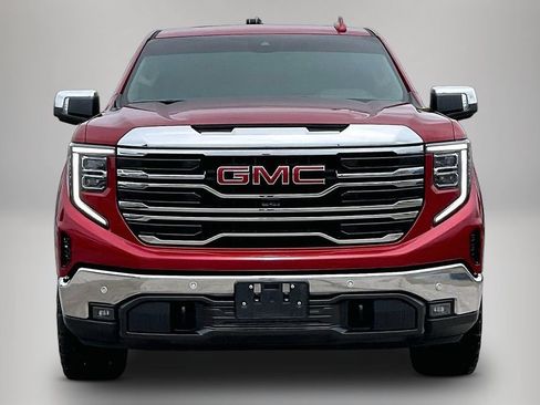 Used 2024 GMC Sierra 1500 SLT AWD/4WD image 3