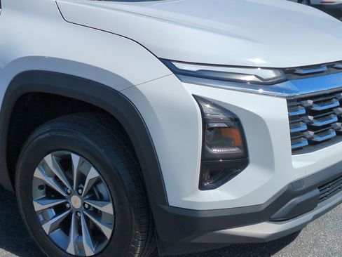 New 2026 Chevrolet Equinox LT FWD image 12