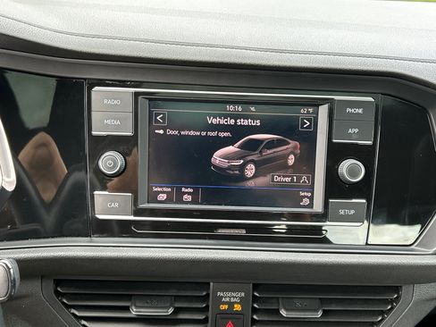 Used 2019 Volkswagen Jetta R-Line w/ R-Line Cold Weather Package FWD image 15