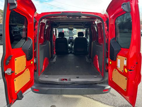 Used 2019 Ford Transit Connect XL image 28