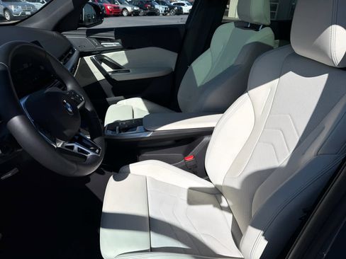 Used 2026 BMW X2 xDrive28i AWD/4WD image 24