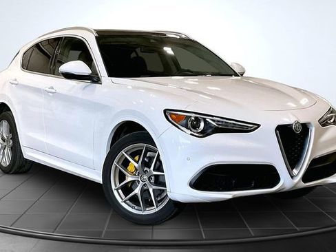 Used 2021 Alfa Romeo Stelvio Ti w/ Active Assist 2 Package TI AWD/4WD image 12
