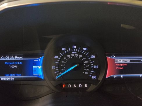 Used 2016 Ford Edge Titanium w/ Technology Package FWD image 23