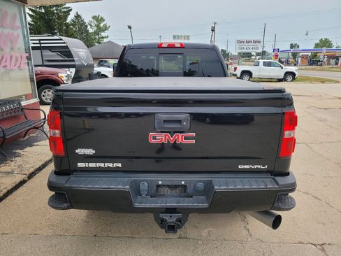 Used 2016 GMC Sierra 2500 Denali w/ Driver Alert Package AWD/4WD image 6