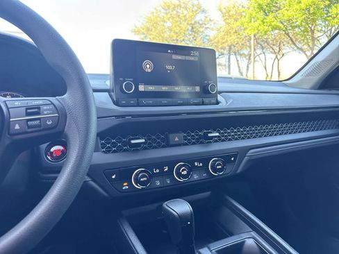 Certified 2025 Honda Accord SE image 28